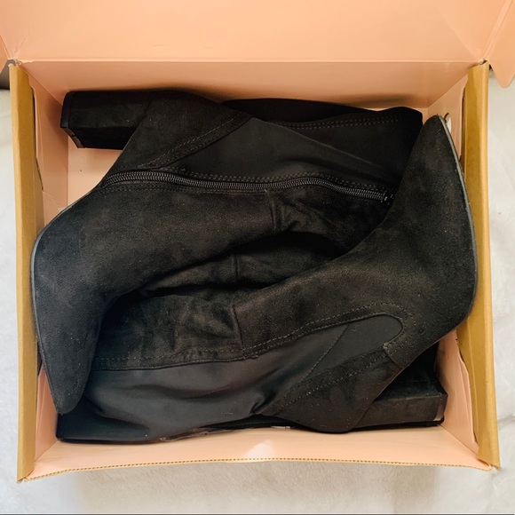 Knee high boots - Picture 2 of 5